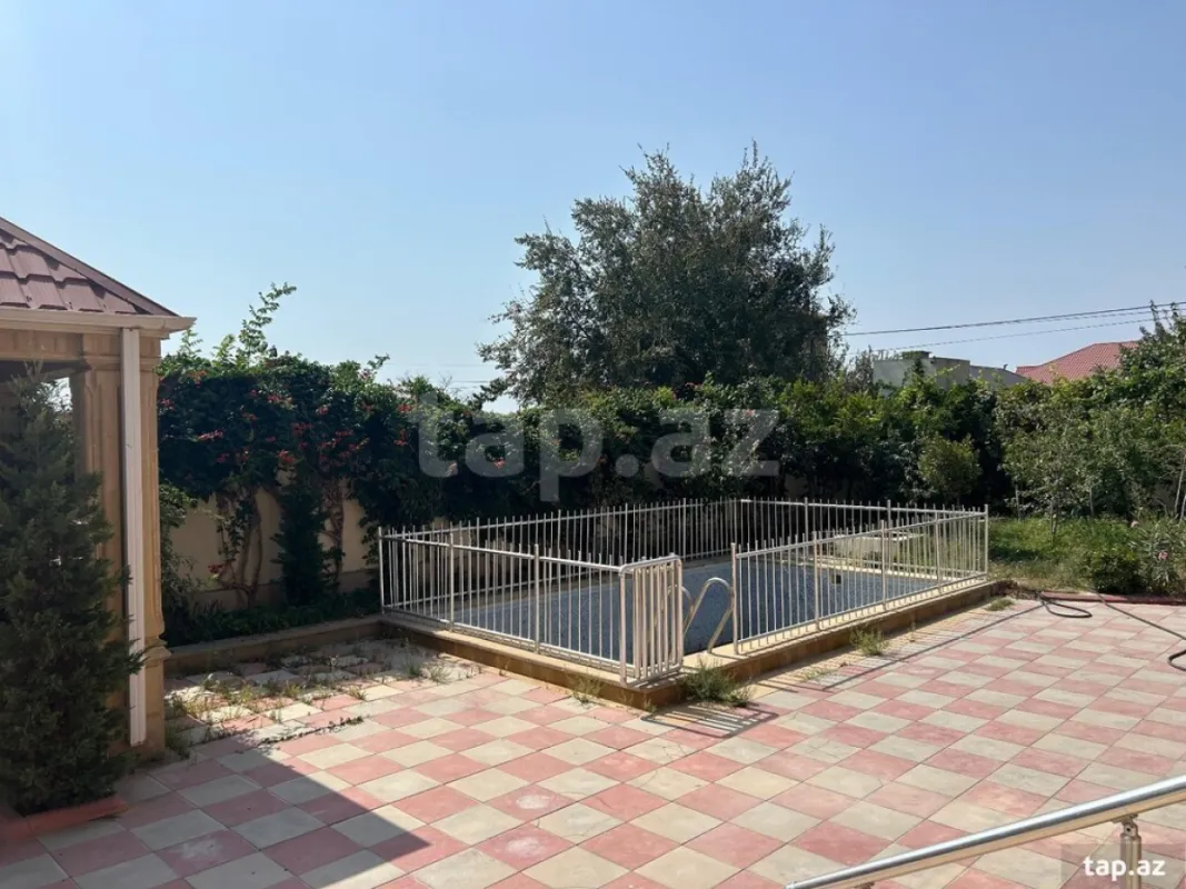 Satılır 6 otaqlı həyət evi 200 m²