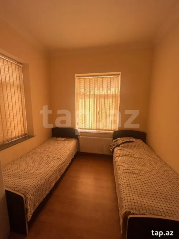 Satılır 6 otaqlı həyət evi 200 m²