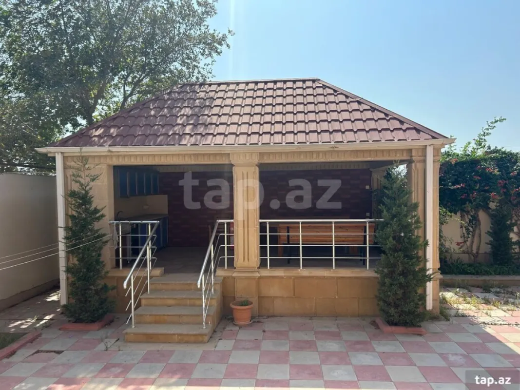Satılır 6 otaqlı həyət evi 200 m²