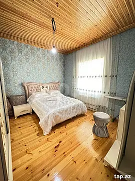 Satılır 4 otaqlı həyət evi