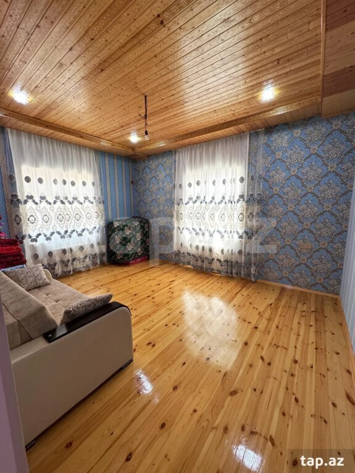 Satılır 4 otaqlı həyət evi