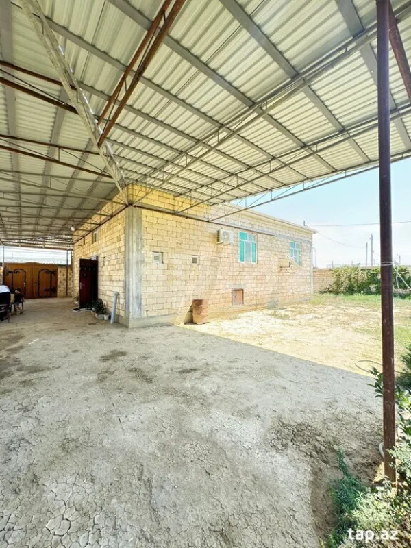 Satılır 4 otaqlı həyət evi