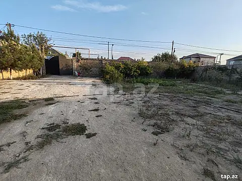 Satılır 6 otaqlı həyət evi