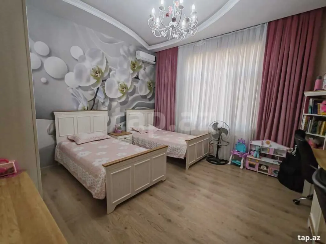 Satılır 6 otaqlı həyət evi