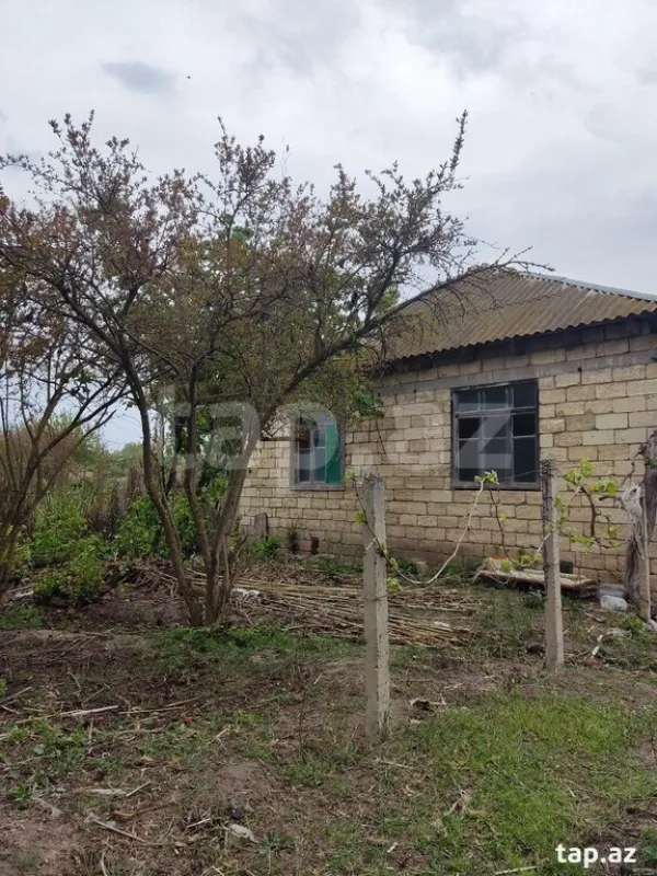 Satılır 3 otaqlı həyət evi