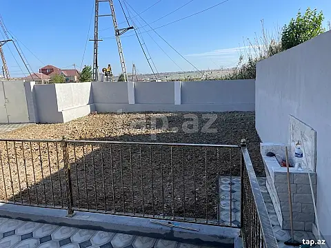 Satılır 4 otaqlı həyət evi