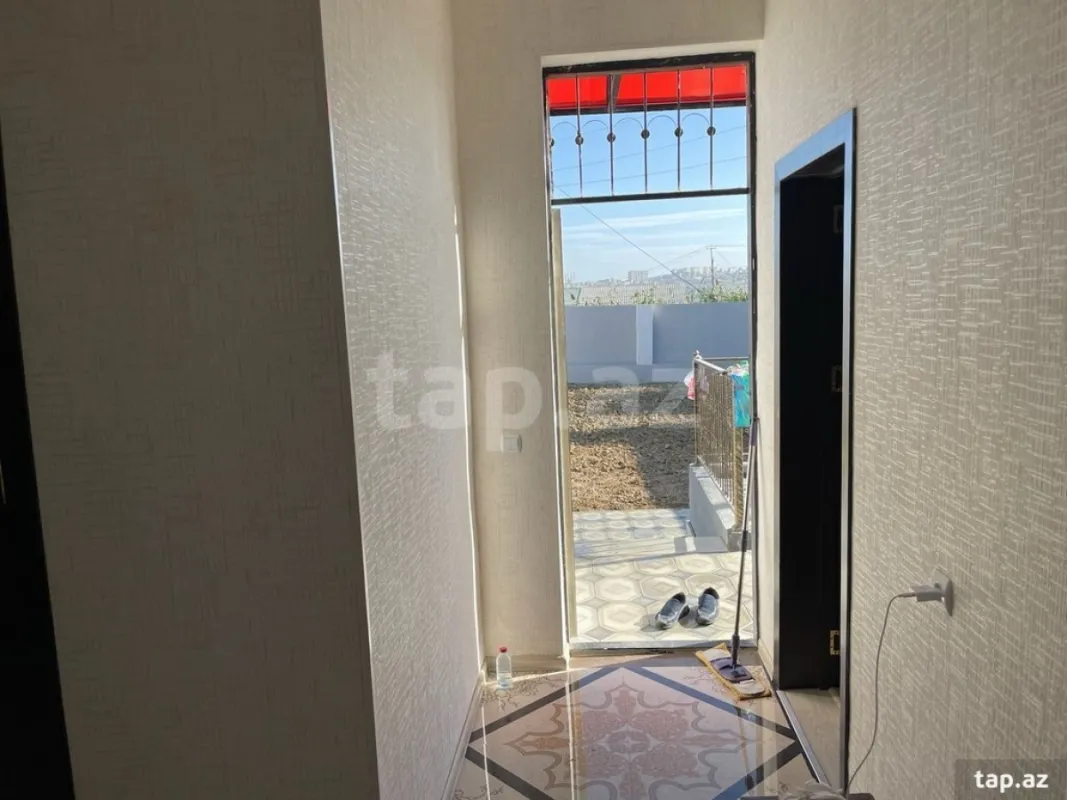 Satılır 4 otaqlı həyət evi