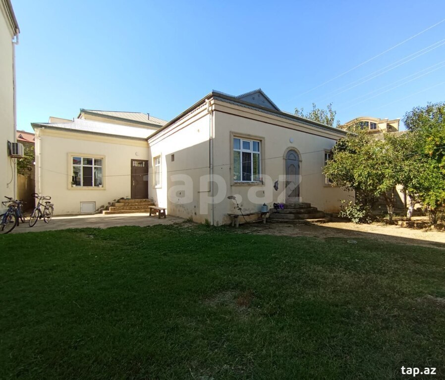 Satılır 7 otaqlı həyət evi 210 m²