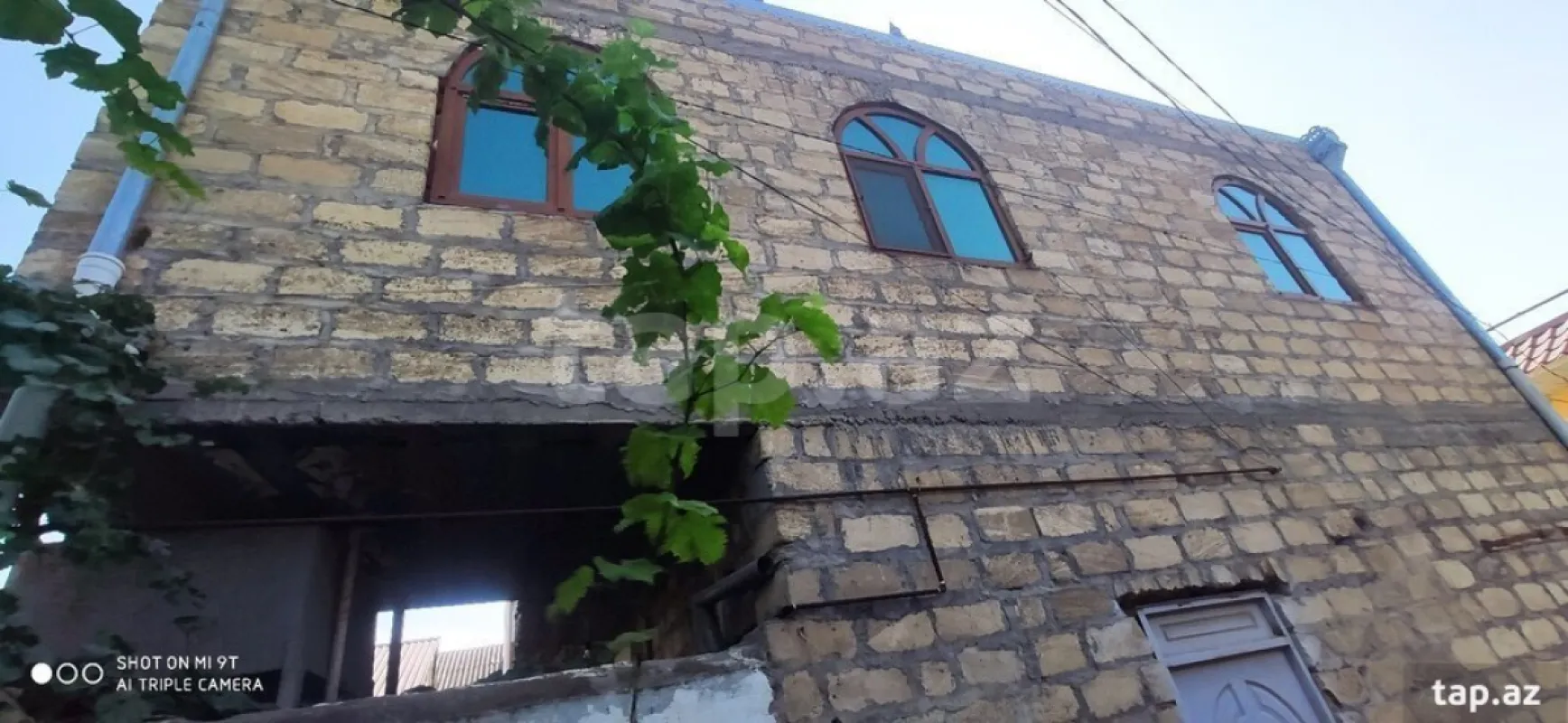 Satılır 4 otaqlı həyət evi