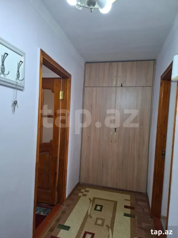 Satılır 2 otaqlı mənzil 49 m²
