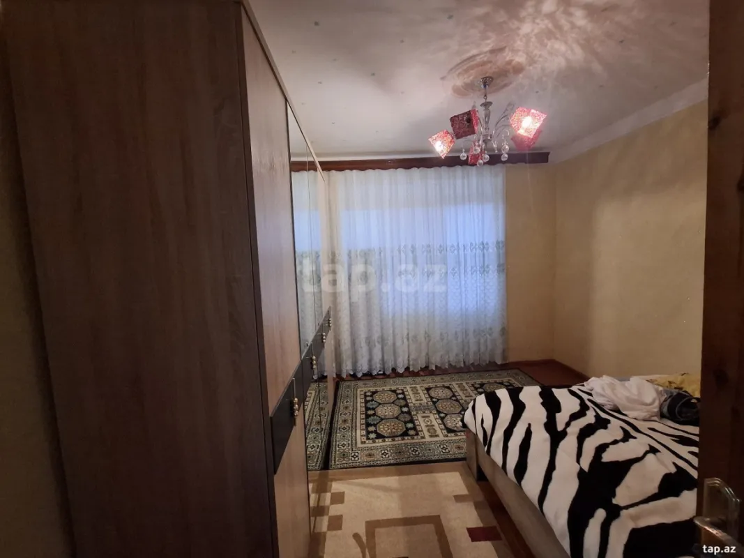 Satılır 2 otaqlı mənzil 49 m²