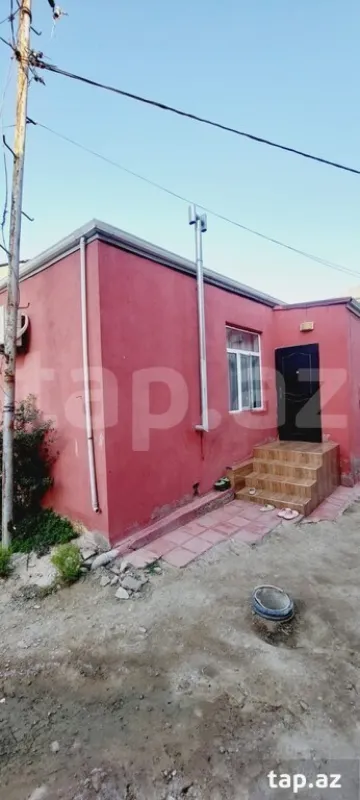 Satılır 3 otaqlı həyət evi 100 m²