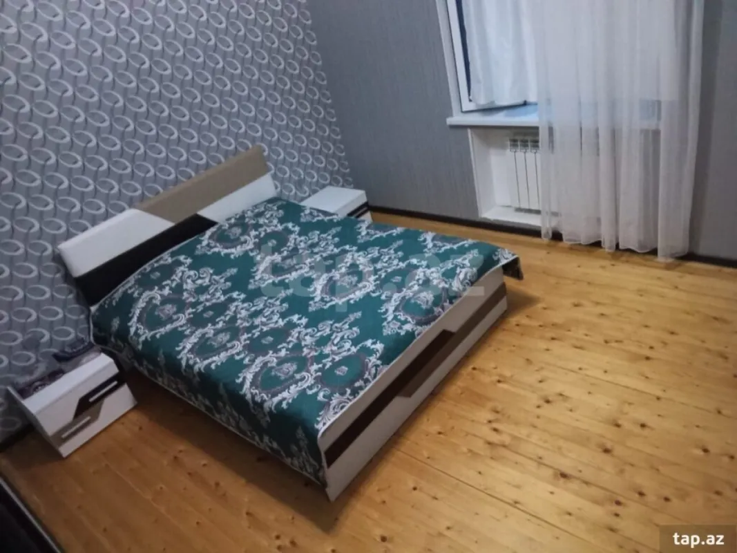 Satılır 6 otaqlı həyət evi