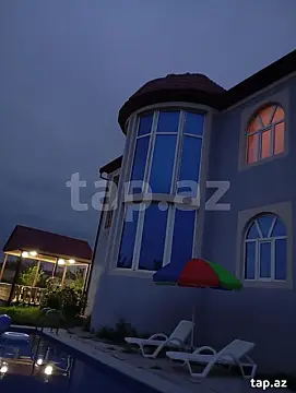 Satılır 6 otaqlı həyət evi