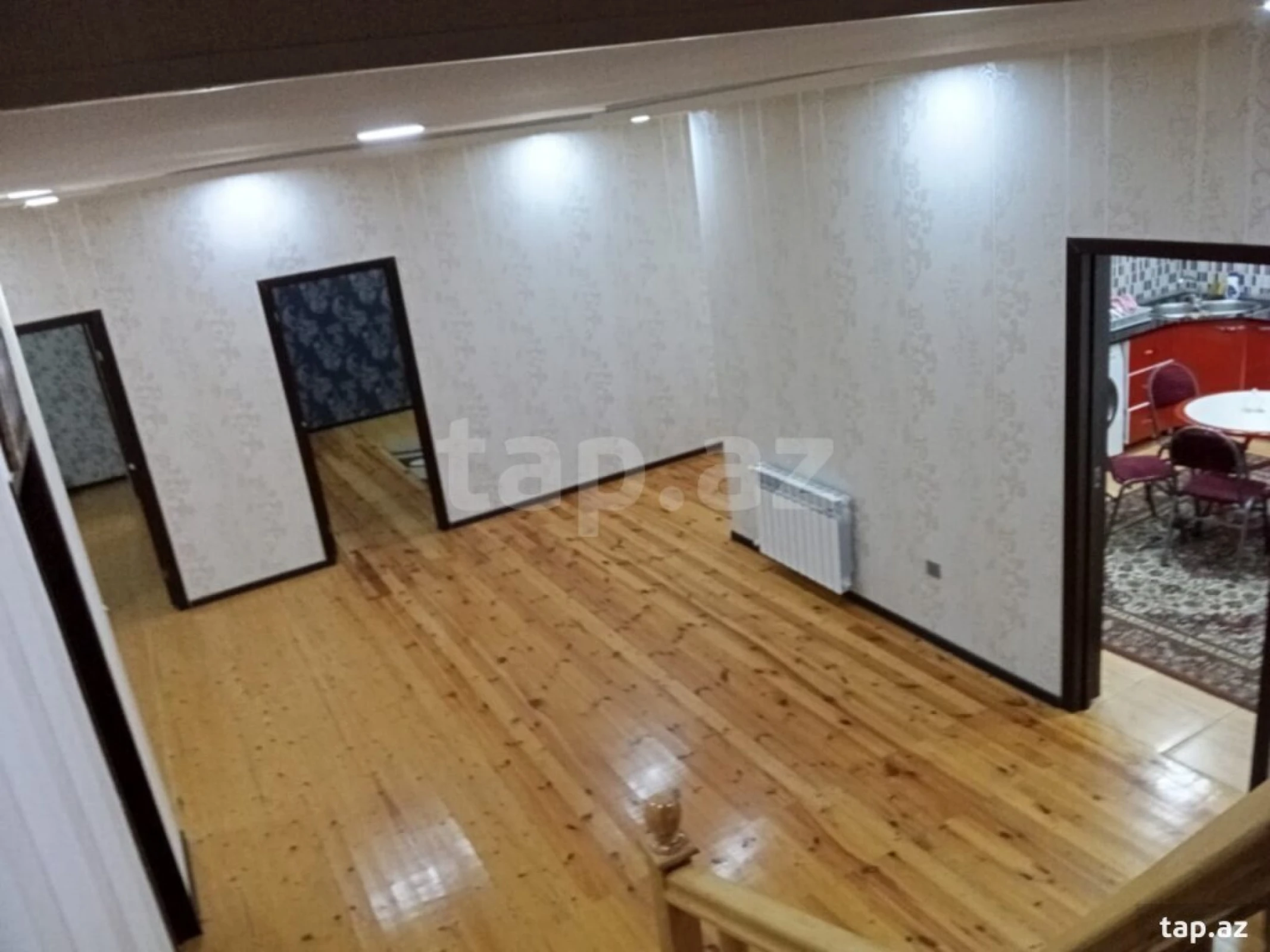 Satılır 6 otaqlı həyət evi