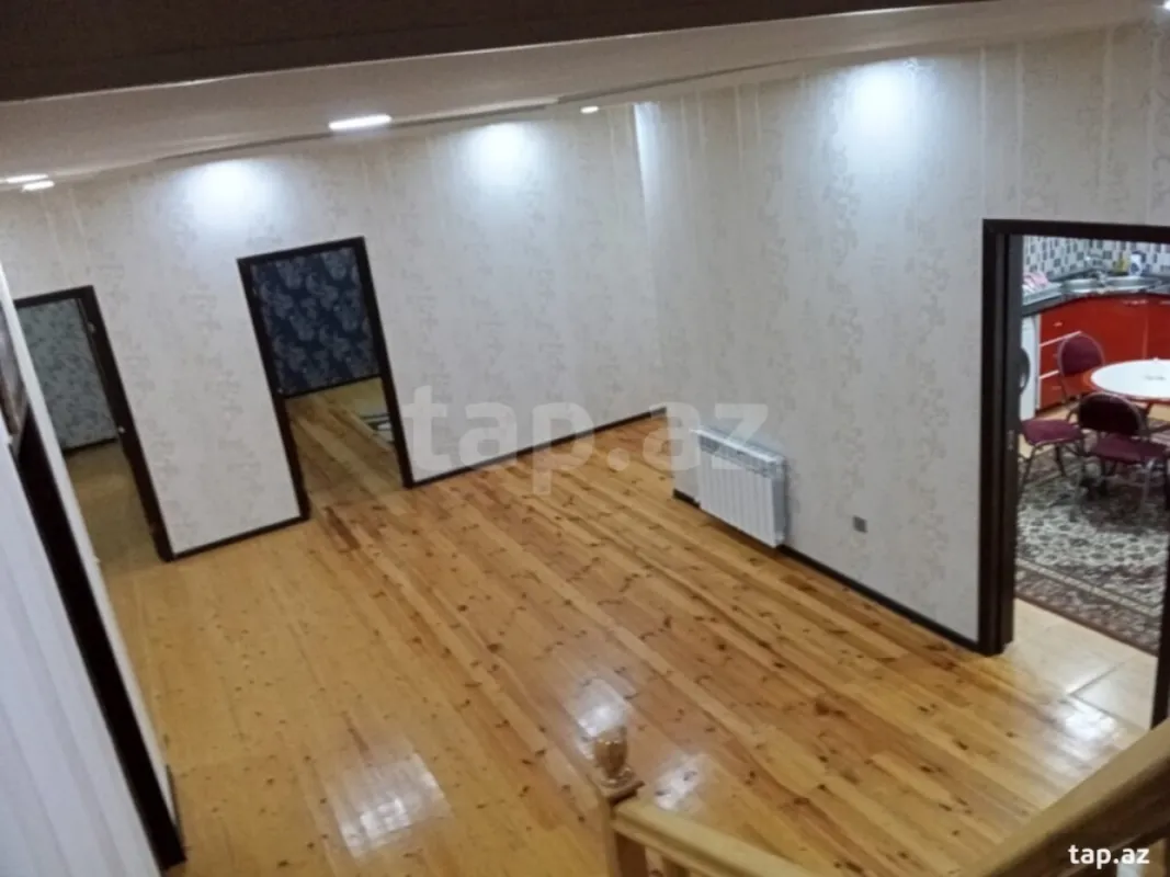Satılır 6 otaqlı həyət evi