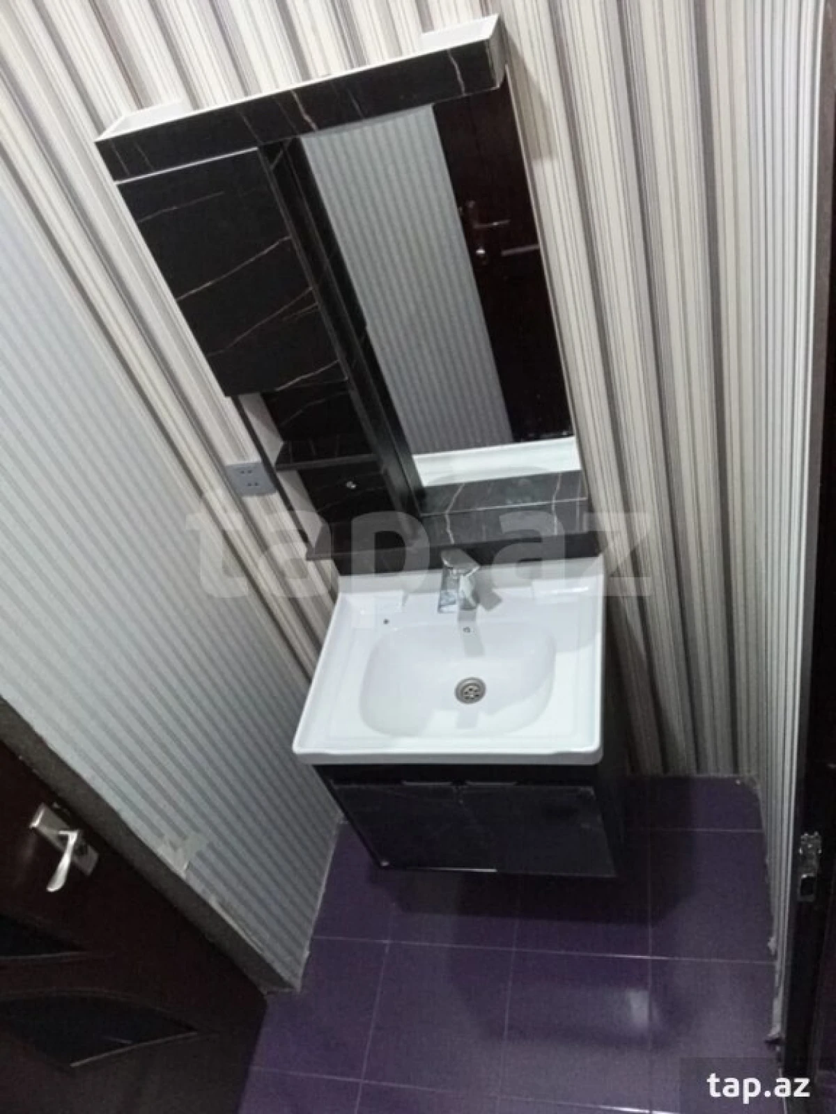 Satılır 6 otaqlı həyət evi