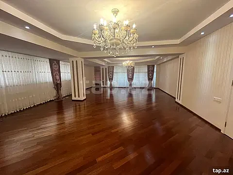 Satılır 7 otaqlı yeni tikili 550 m² — Bakı 7 otaq 550.00 m²