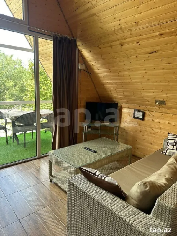 Kirayə verilir 2 otaqlı həyət evi