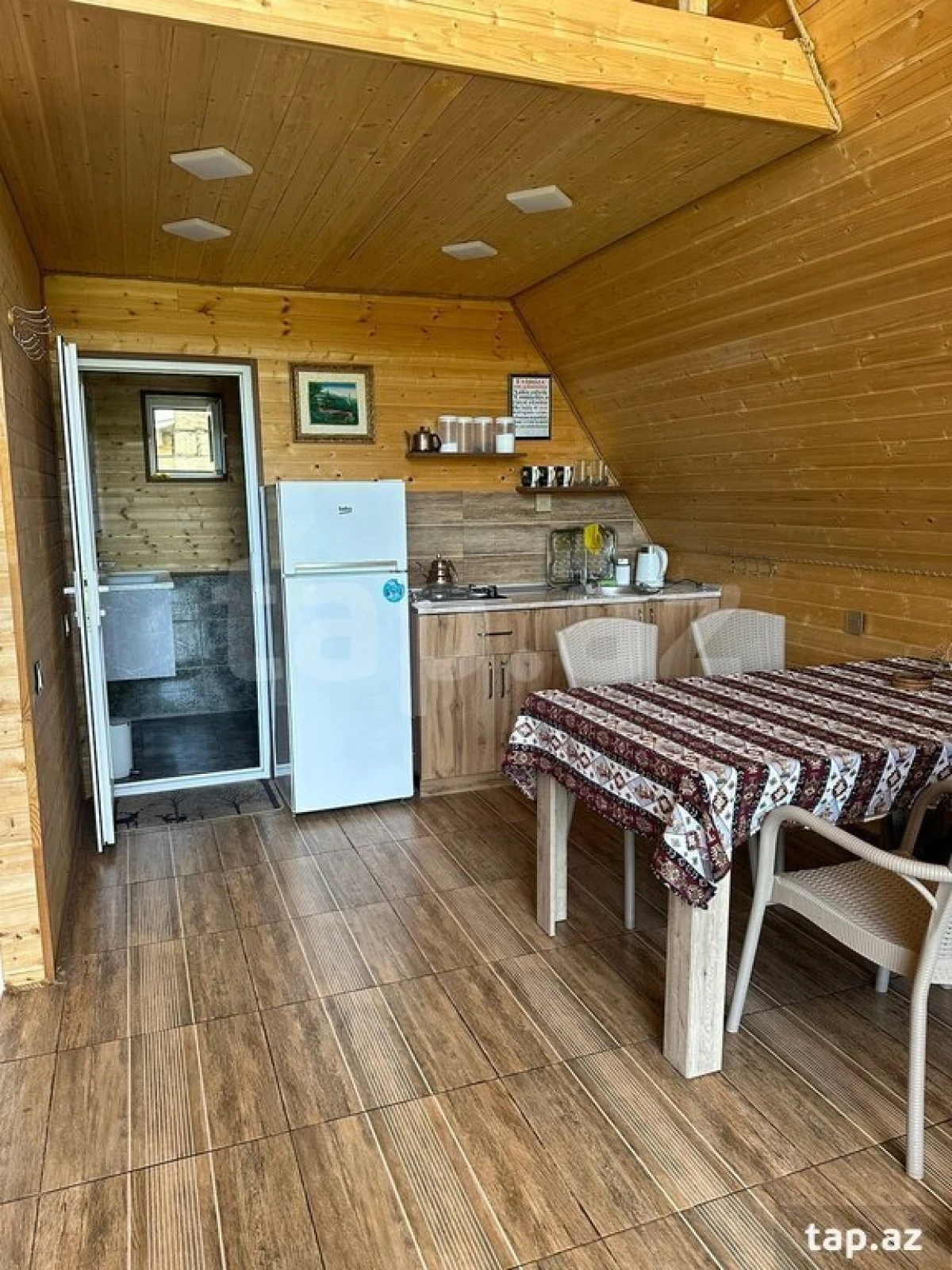 Kirayə verilir 2 otaqlı həyət evi