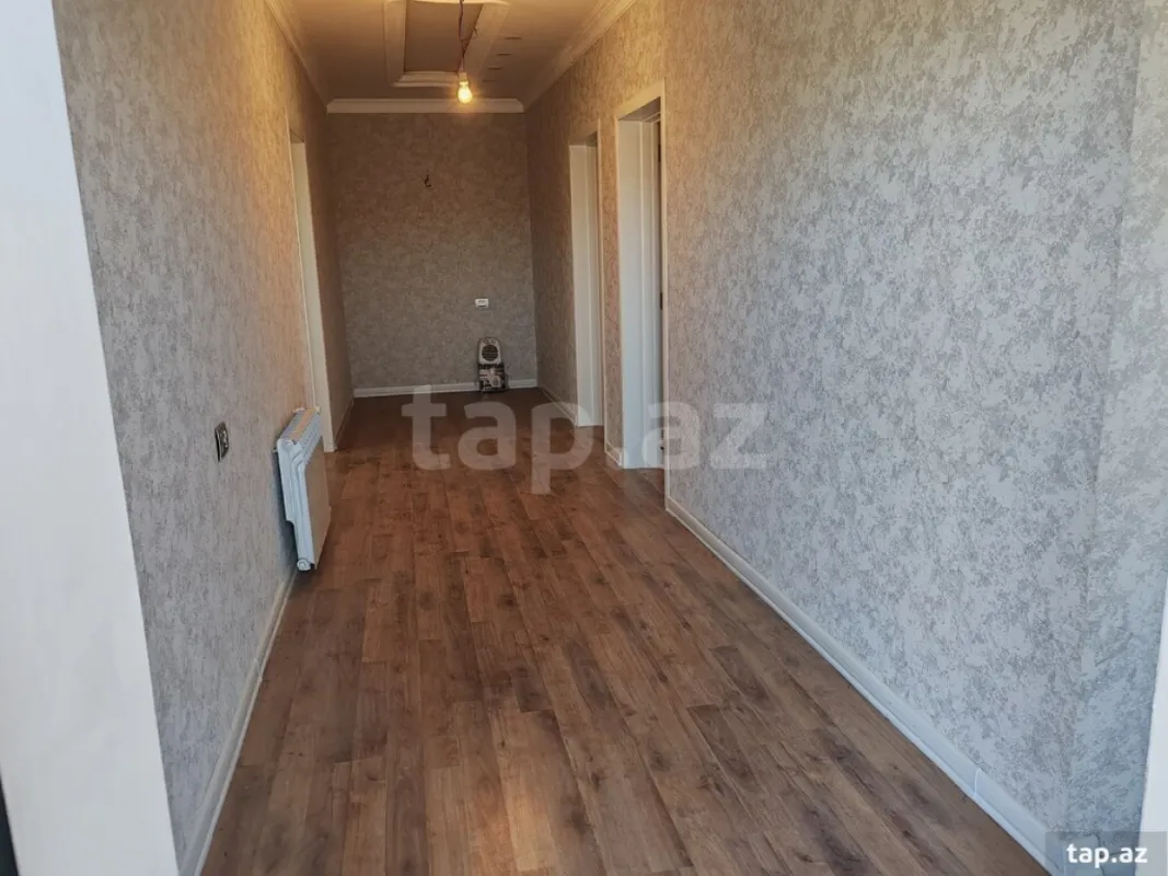 Satılır 7 otaqlı həyət evi