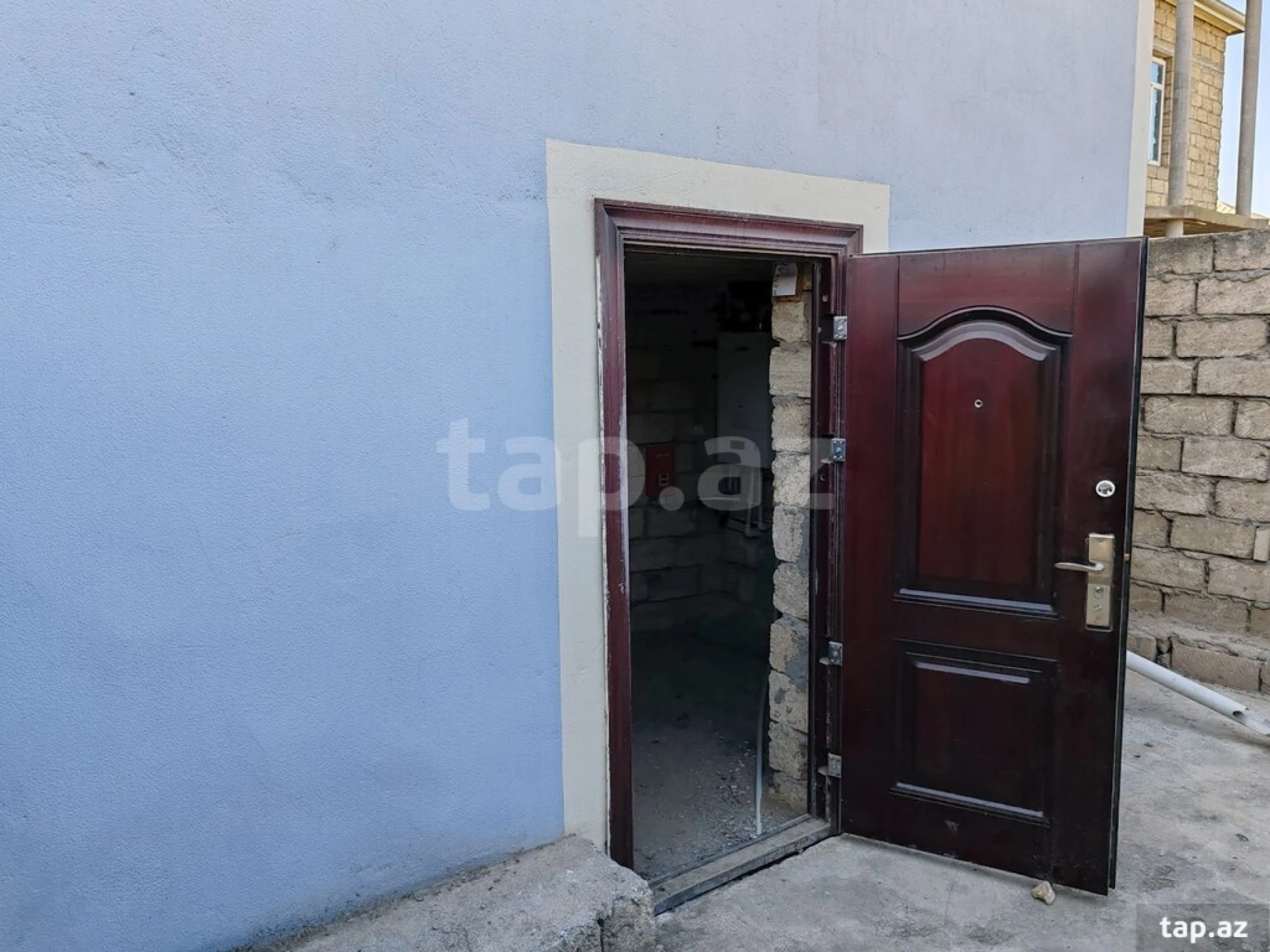 Satılır 7 otaqlı həyət evi