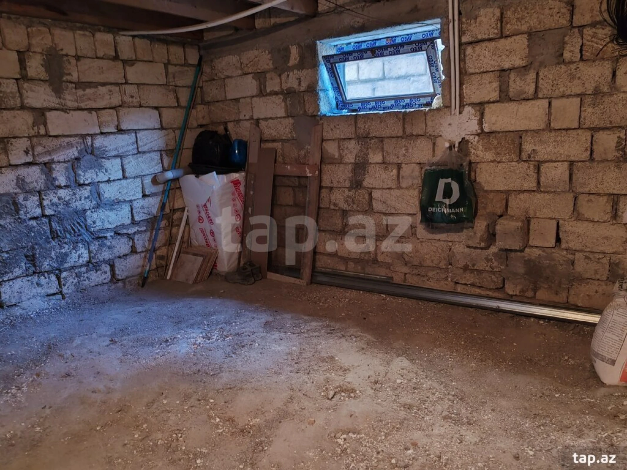 Satılır 7 otaqlı həyət evi