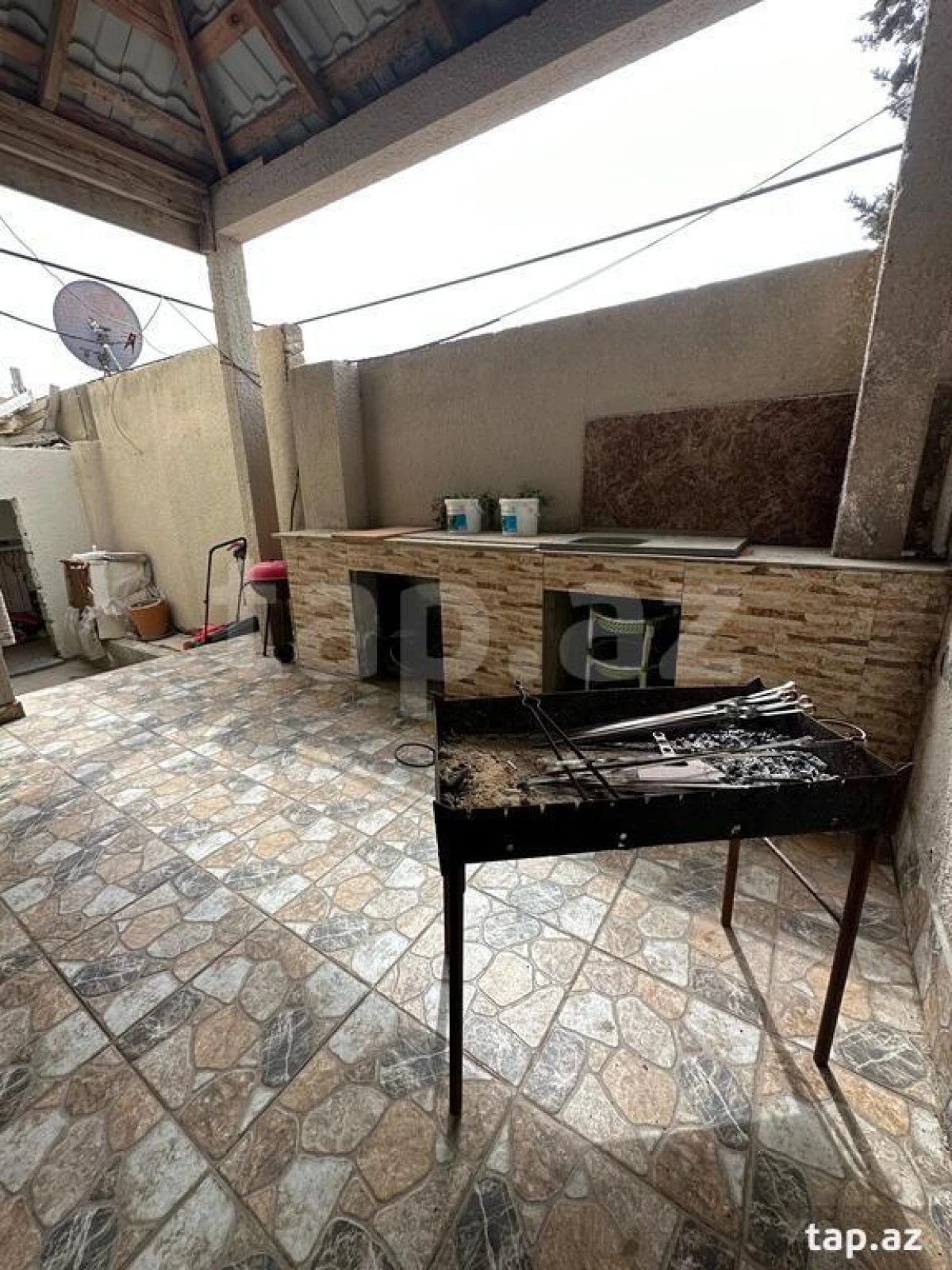 Kirayə verilir 5 otaqlı həyət evi 200 m²