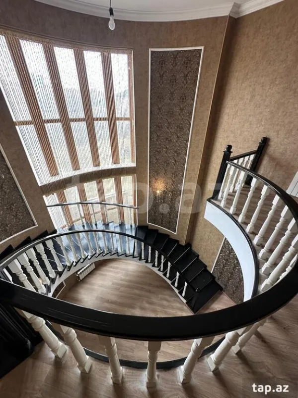 Kirayə verilir 5 otaqlı həyət evi 200 m²