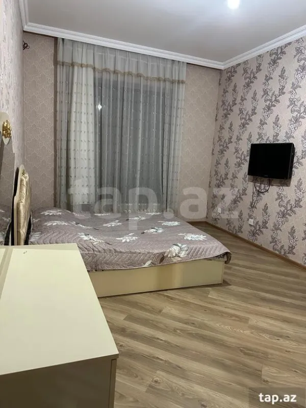 Kirayə verilir 5 otaqlı həyət evi 200 m²