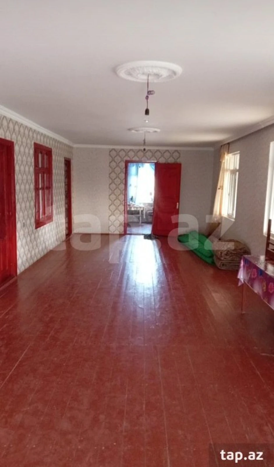 Satılır 3 otaqlı həyət evi