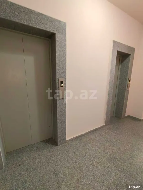 Satılır 3 otaqlı yeni tikili 150 m²