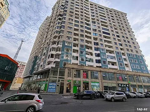 Satılır 3 otaqlı yeni tikili 150 m²
