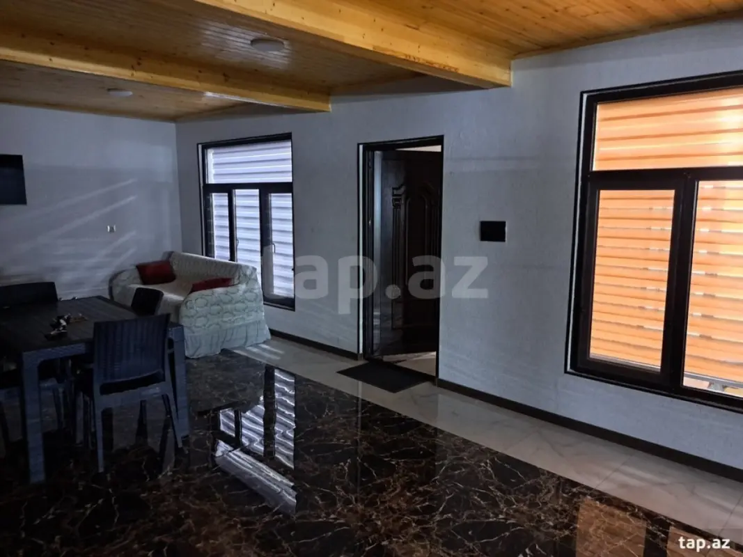Kirayə verilir 3 otaqlı həyət evi 70 m²