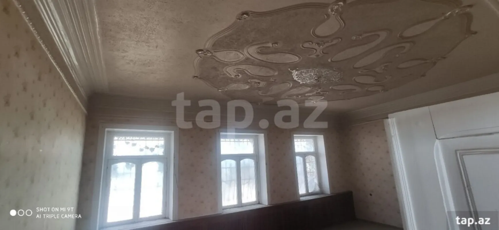 Satılır 7 otaqlı həyət evi