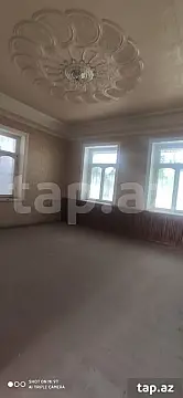 Satılır 7 otaqlı həyət evi