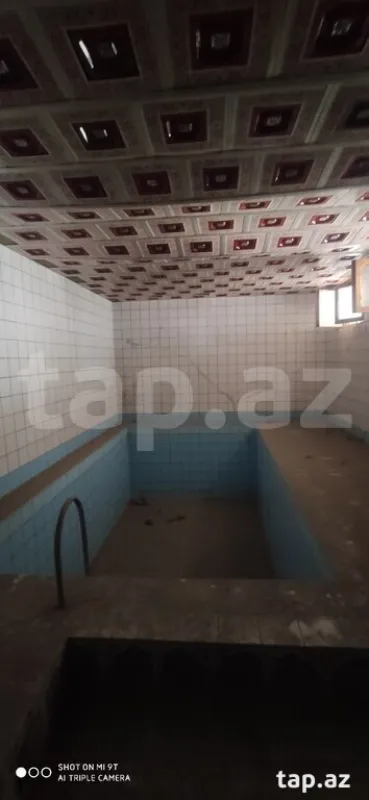 Satılır 7 otaqlı həyət evi