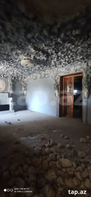 Satılır 7 otaqlı həyət evi