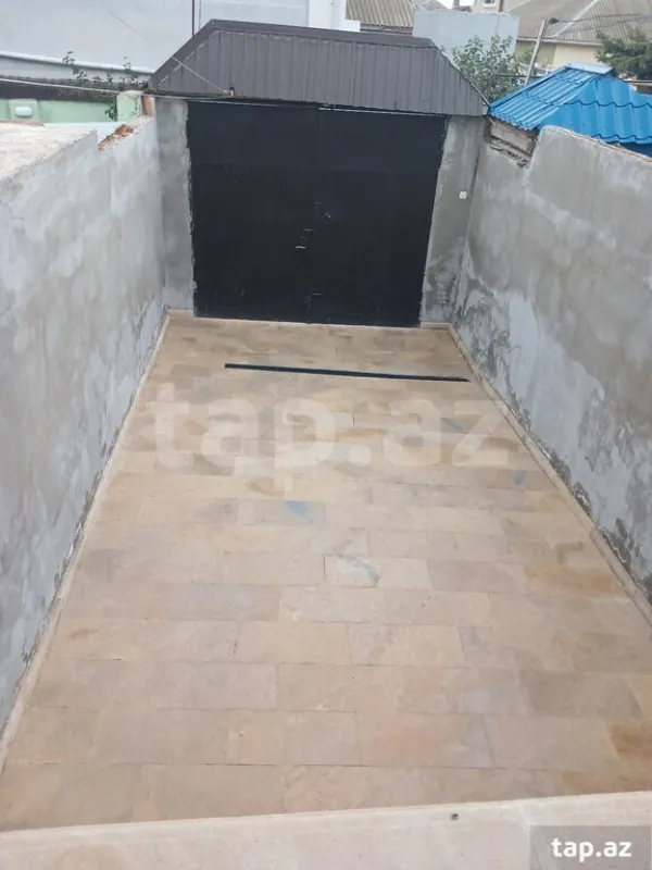 Satılır 4 otaqlı həyət evi