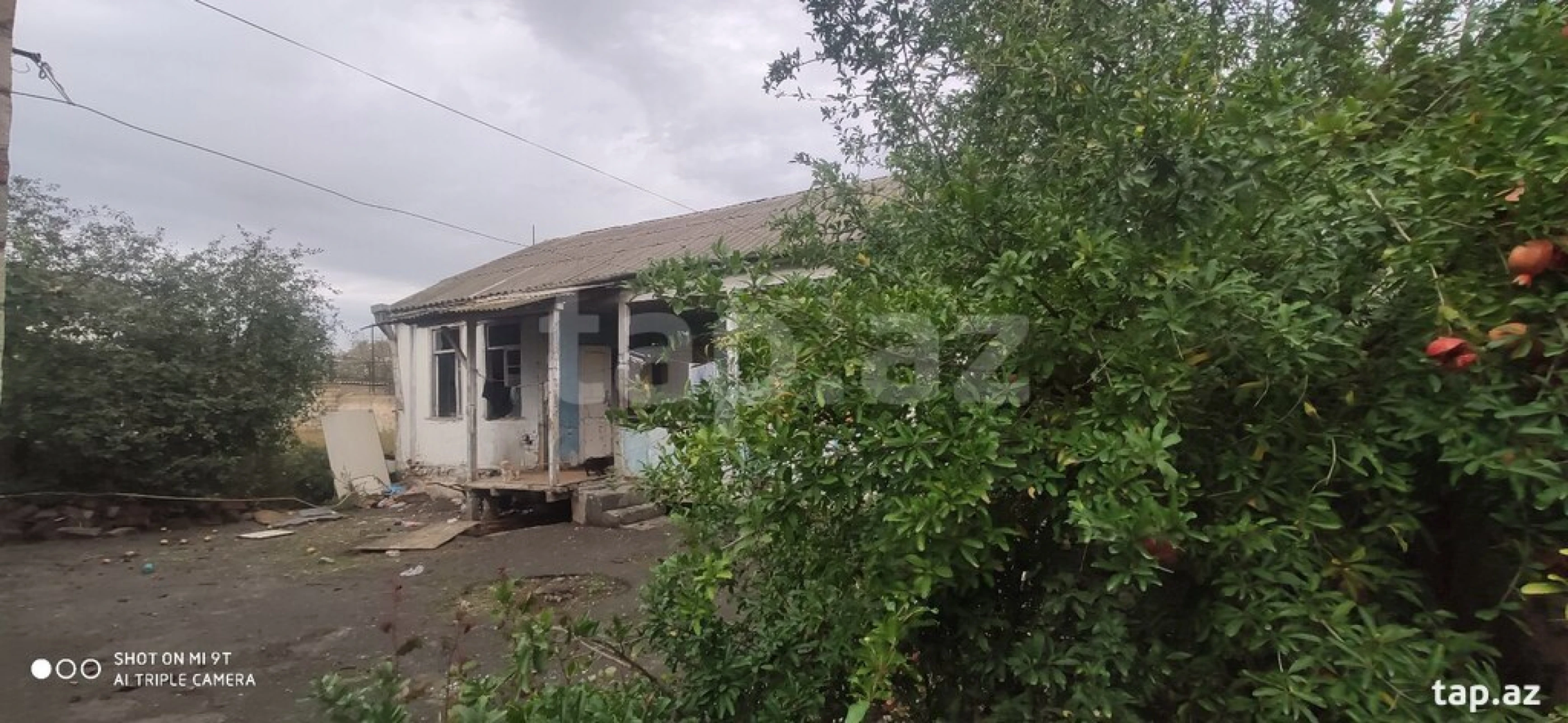 Satılır 4 otaqlı həyət evi