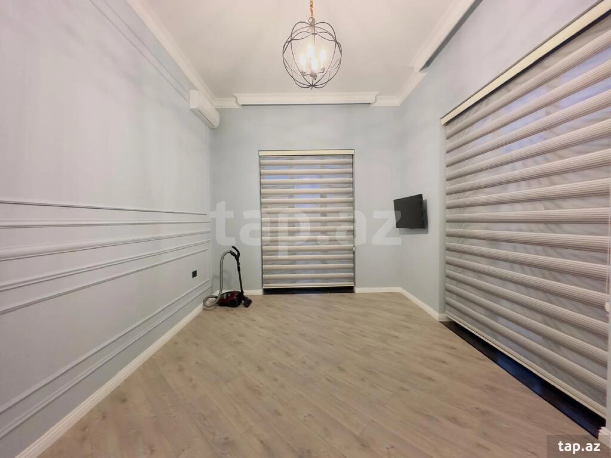 Satılır 9 otaqlı həyət evi