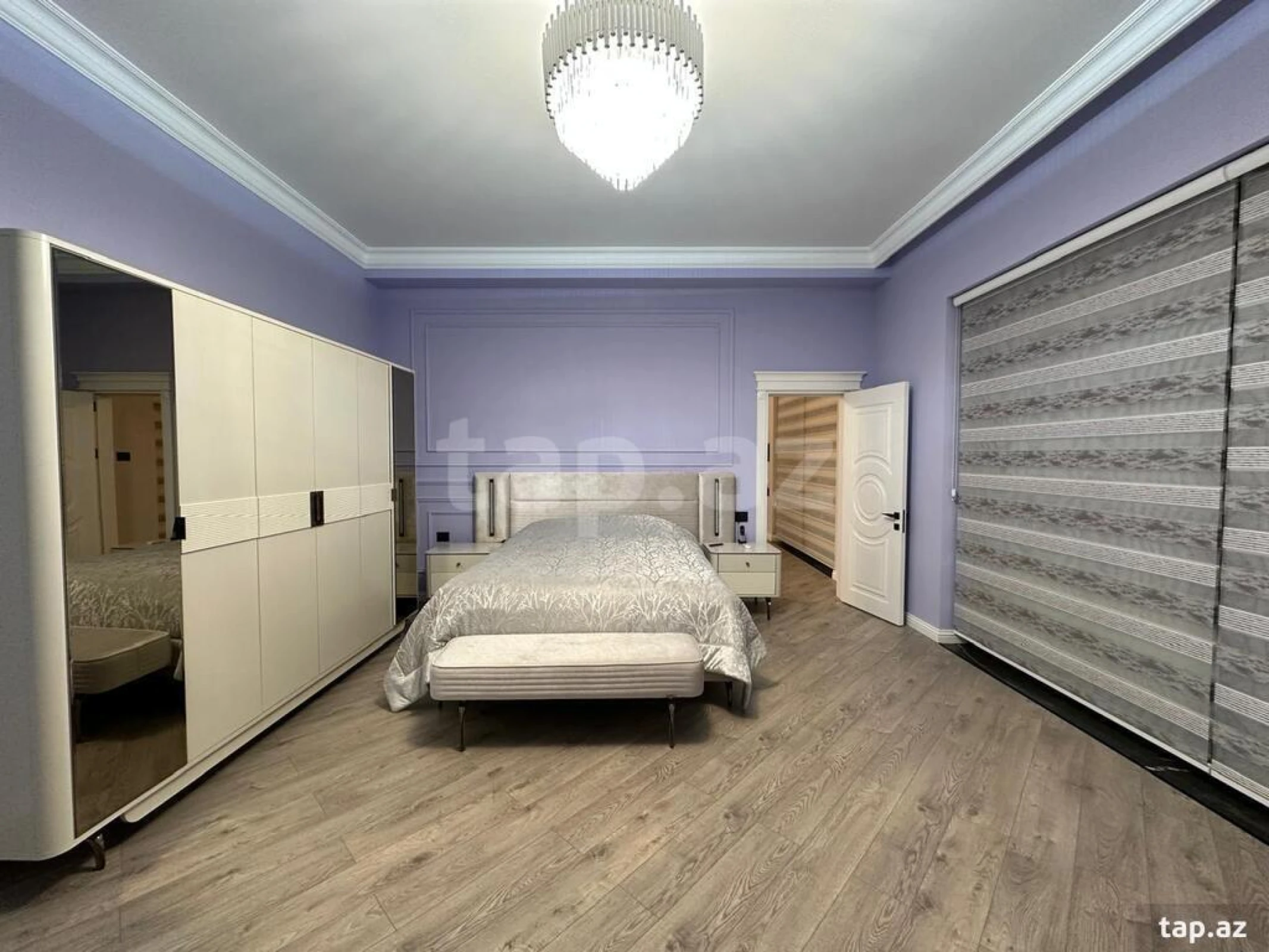 Satılır 9 otaqlı həyət evi