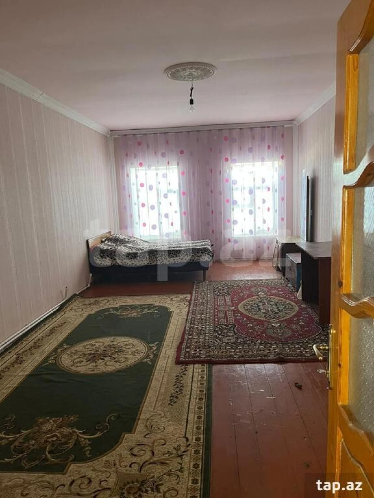 Satılır 5 otaqlı həyət evi