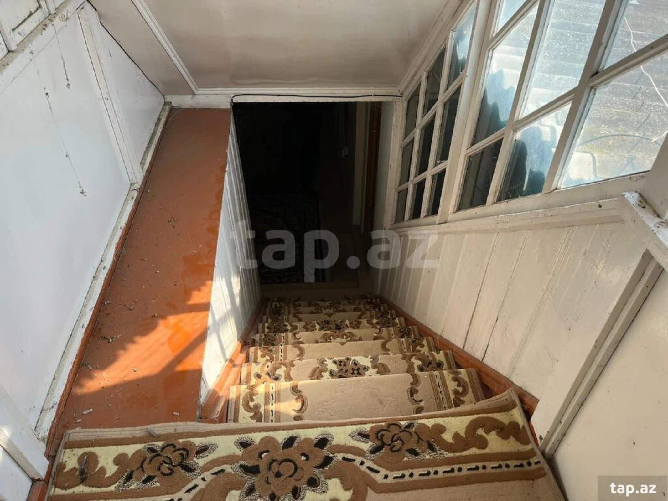 Satılır 5 otaqlı həyət evi