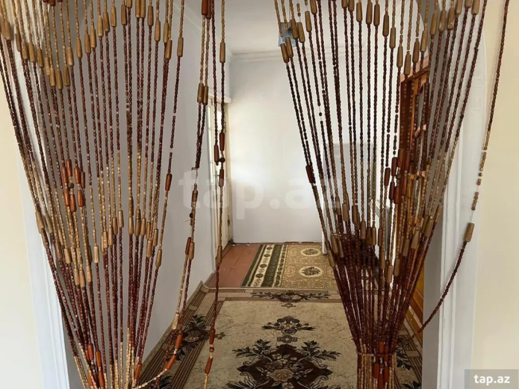 Satılır 5 otaqlı həyət evi