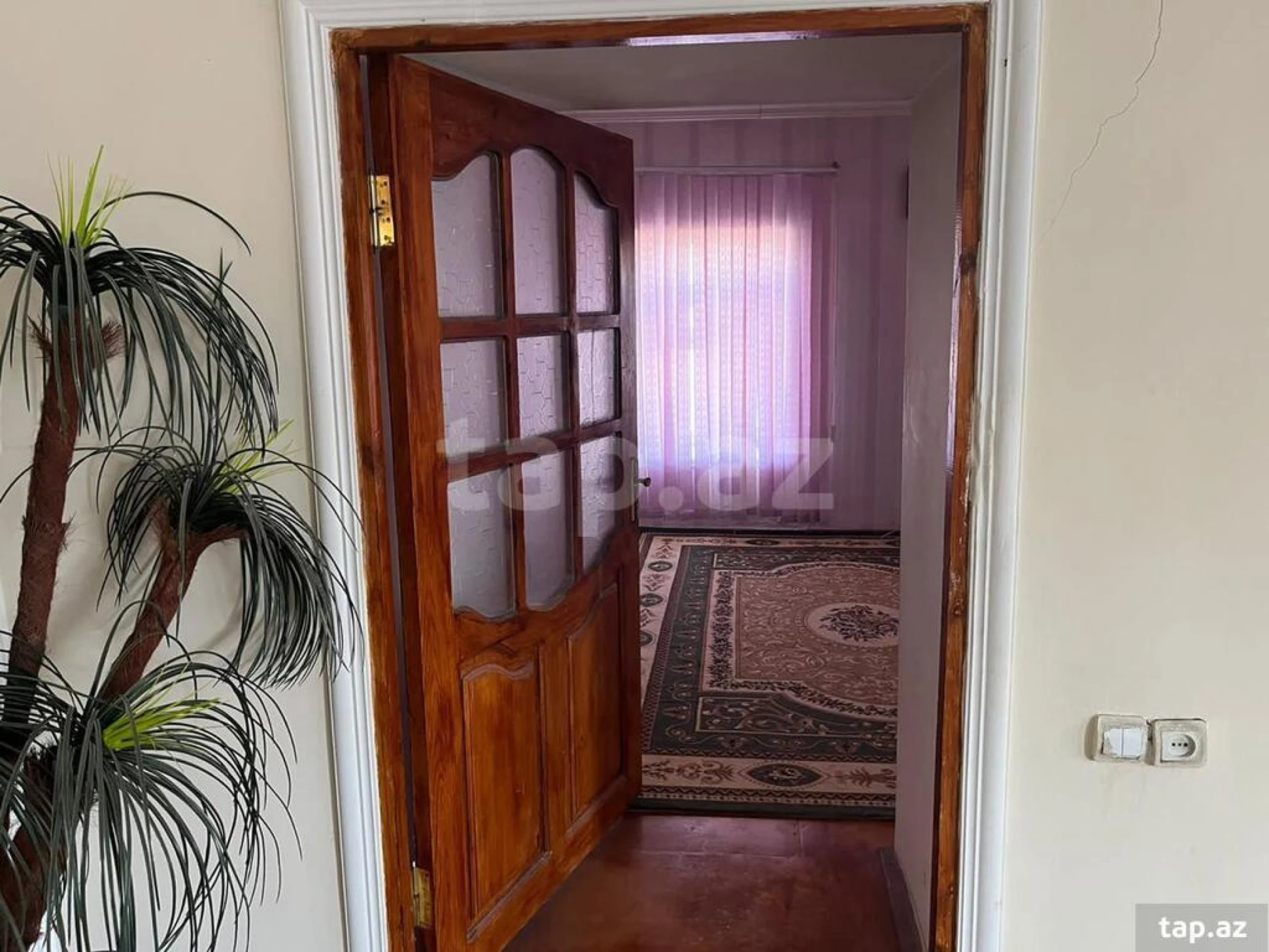 Satılır 5 otaqlı həyət evi