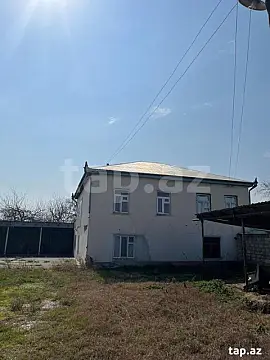 Satılır 5 otaqlı həyət evi