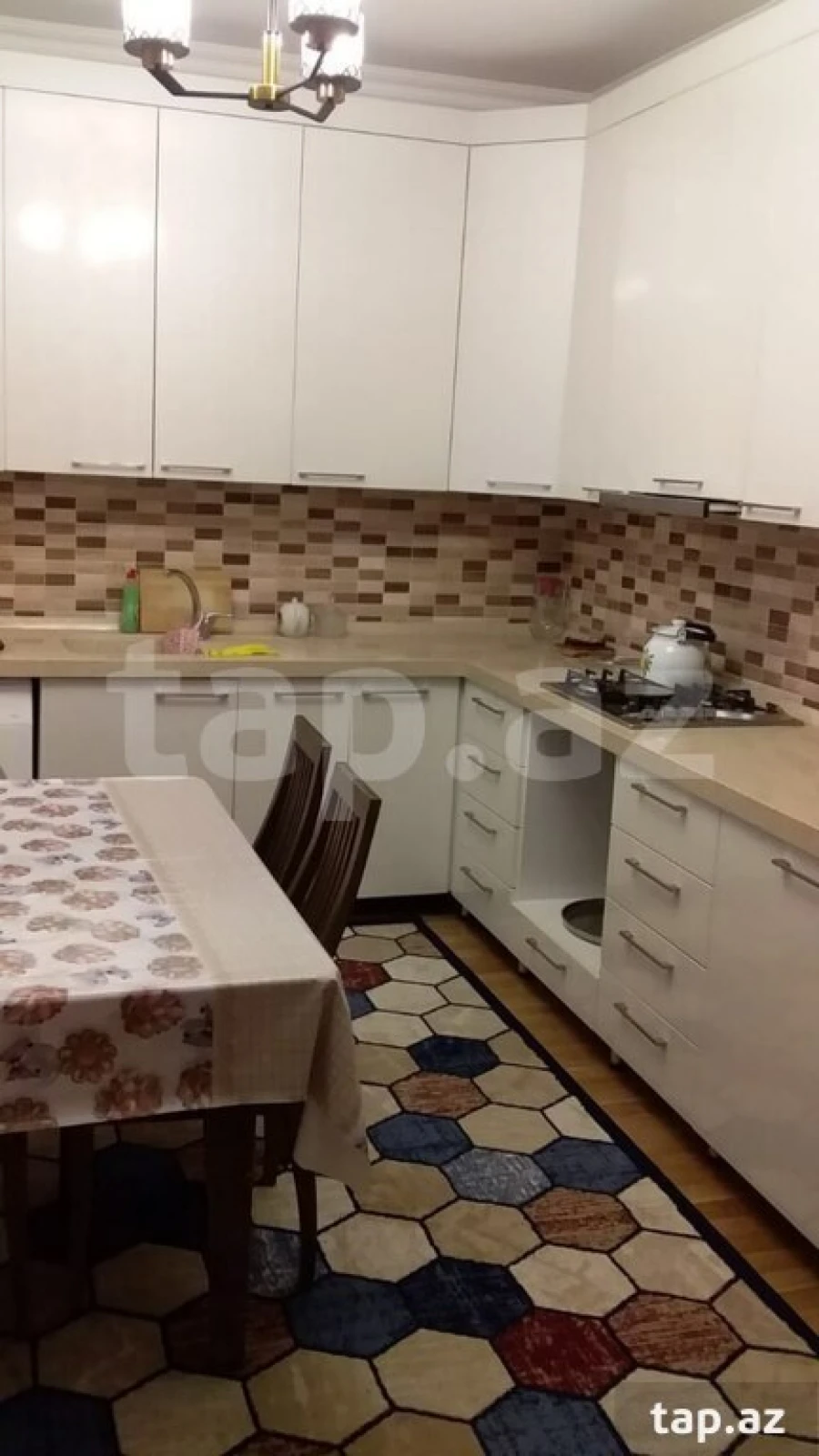 Kirayə verilir 3 otaqlı həyət evi