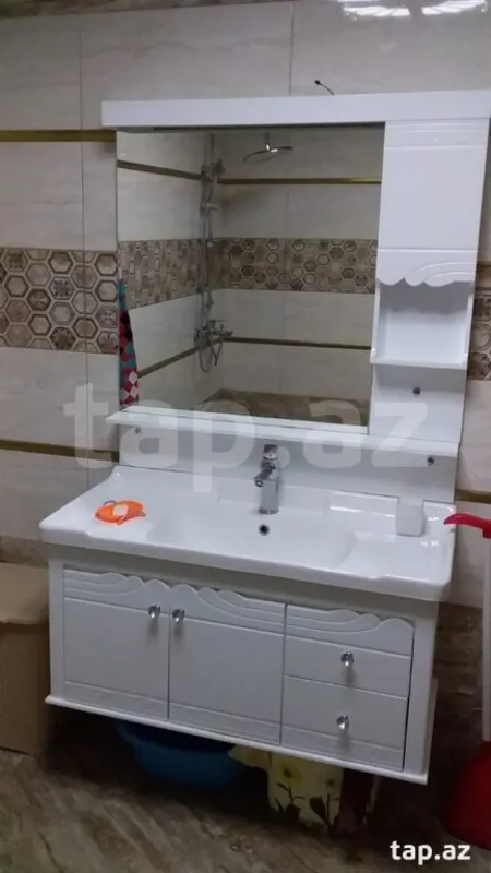 Kirayə verilir 3 otaqlı həyət evi