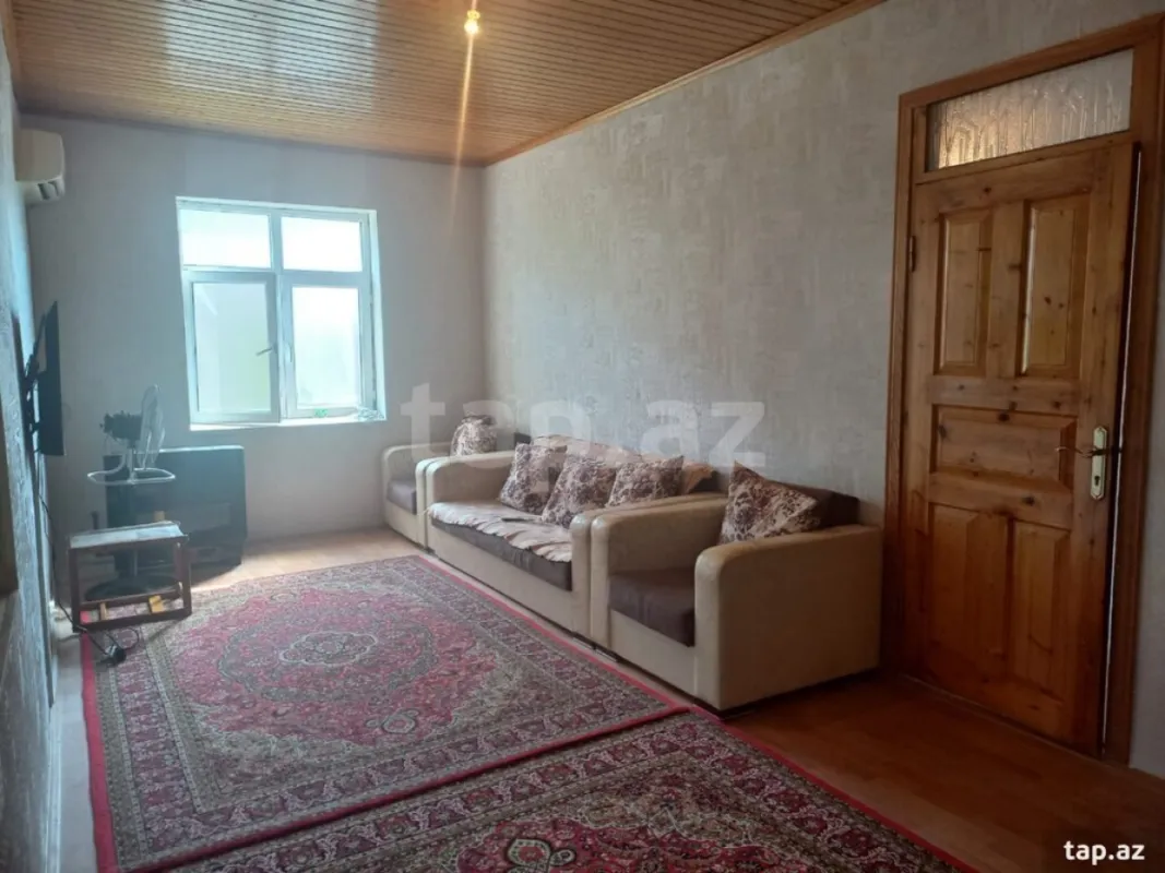 Satılır 4 otaqlı həyət evi